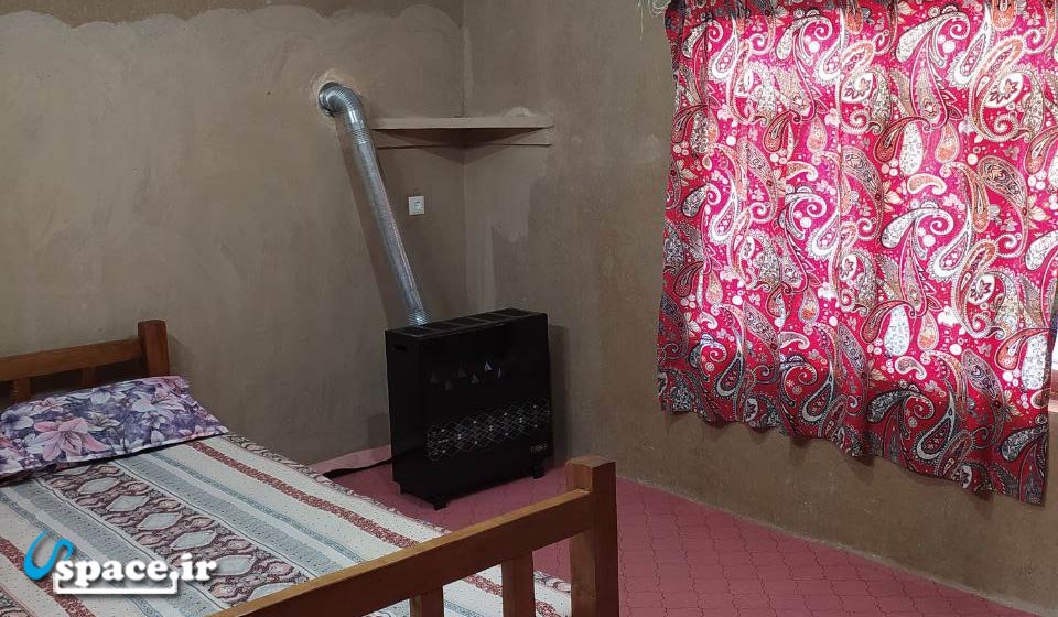 وواحد یک خوابه بلوط (طبقه اول) - اقامتگاه بوم گردی پونه آرام - گلستان - علی آبادکتول - روستای سیاه رودبار